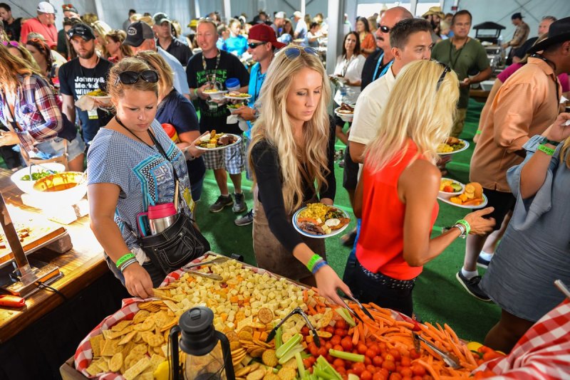WE-Fest-VIP-Experience-Food-Line