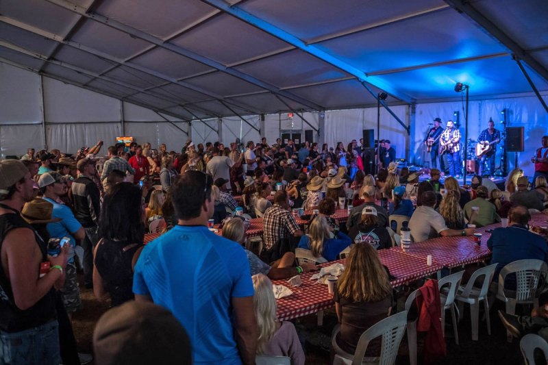 WE-Fest-VIP-Experience-Music-in-Tent